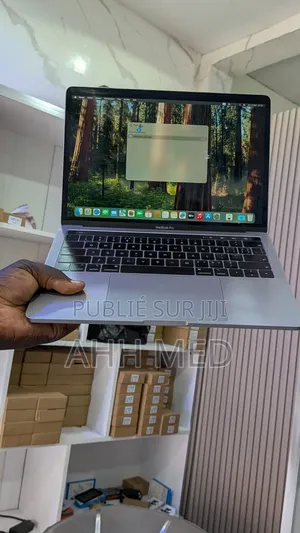Nouveau Apple MacBook Pro 2019 8GB Intel Core i5 SSD 256GB