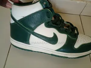 Nike Dunk High "Spartan Green"