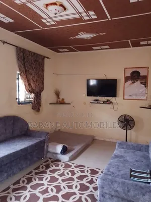 4chbre Villa dans Sante Yalla Cash, Thiaroye à Vendre