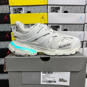 Balenciaga Track Blanc LED Disponible