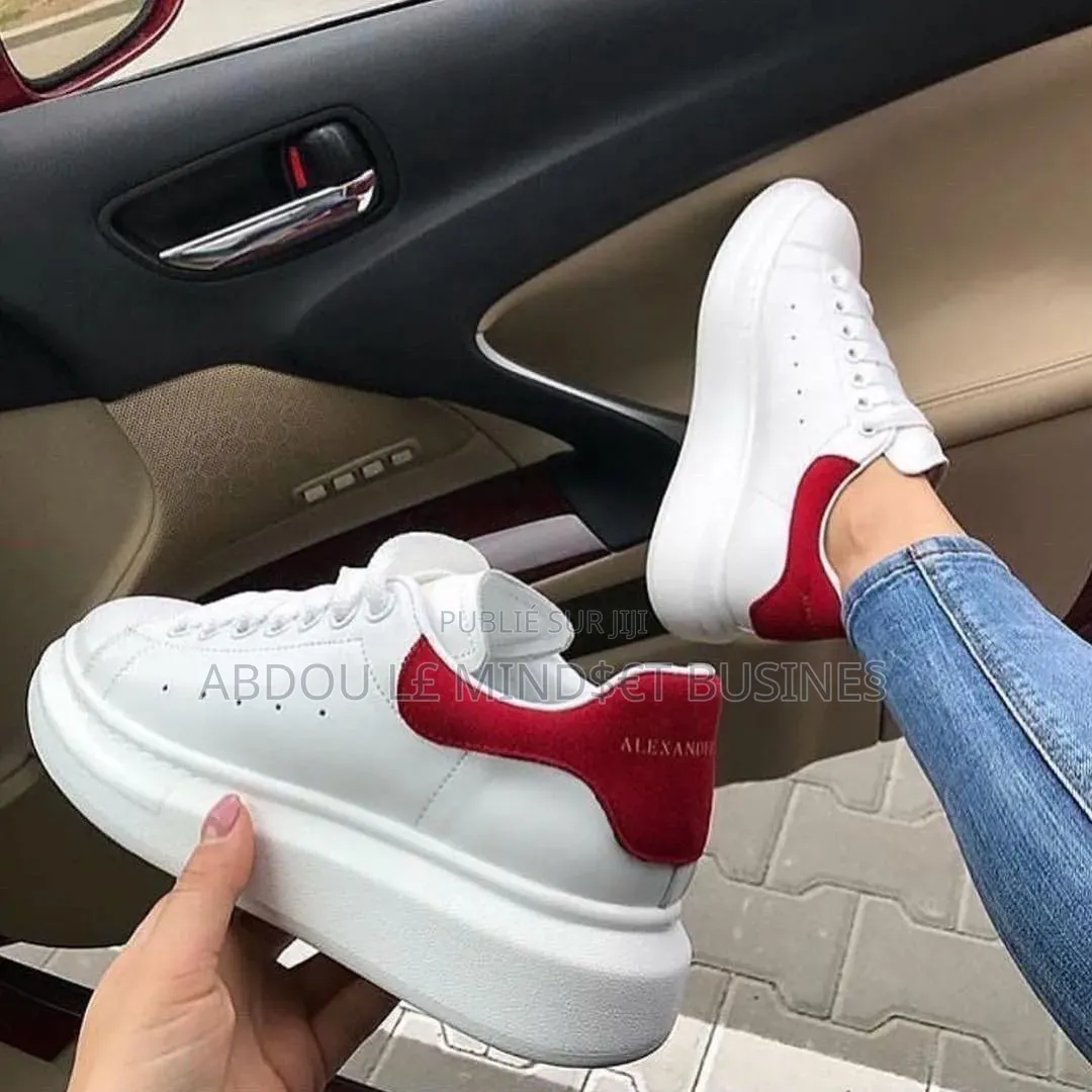 McQueen Blanc-Rouge Disponible