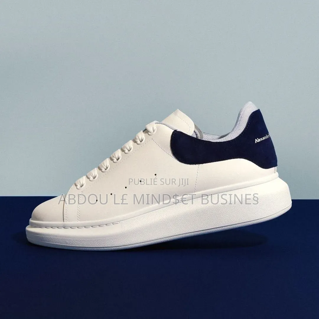 McQueen Bleu-Blanc Disponible