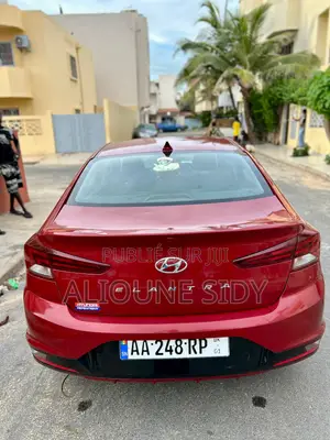 Hyundai Elantra 2019 Rouge