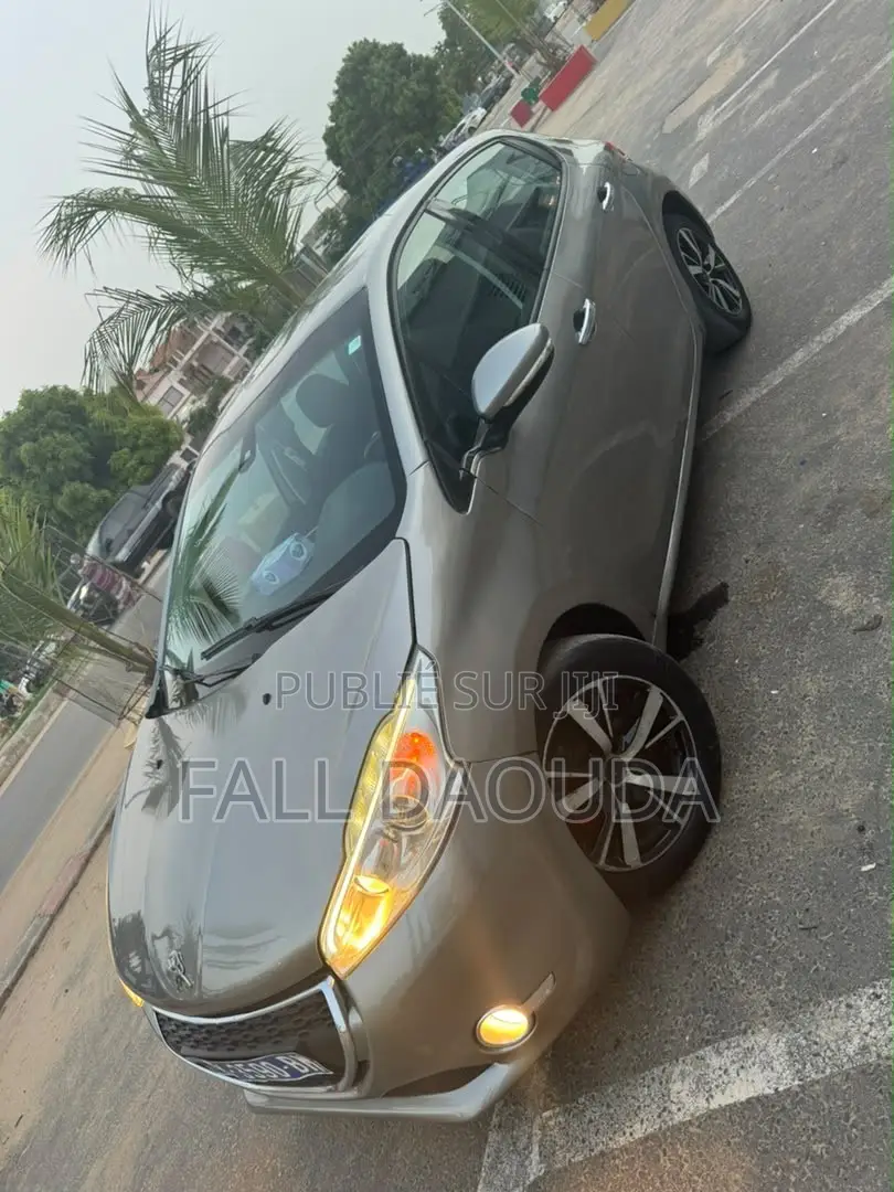 Peugeot 208 2014 Marron