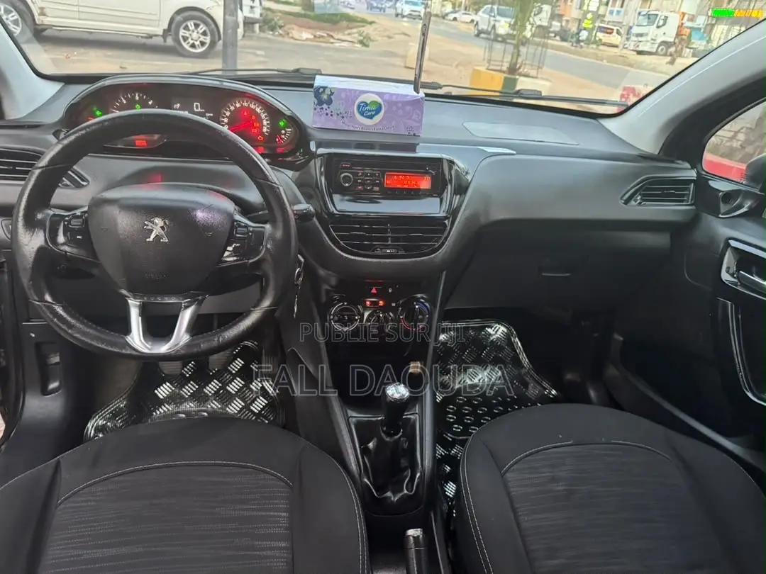 Peugeot 208 2014 Marron