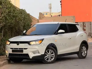 Voiture 2017 Blanc