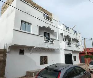 7chbre Villa dans Mermoz Sacré-Cœur à Vendre