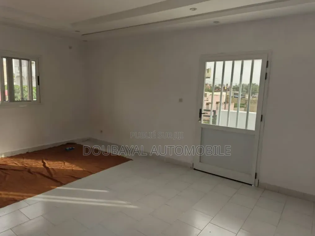7chbre Villa dans Mermoz Sacré-Cœur à Vendre