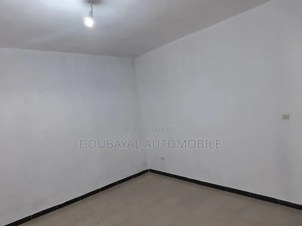7chbre Villa dans Mermoz Sacré-Cœur à Vendre