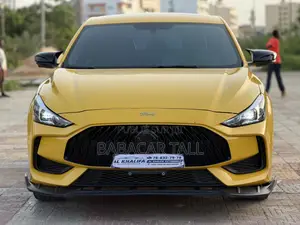 MG MG5 180DVVT CVT Luxury 2022 Jaune