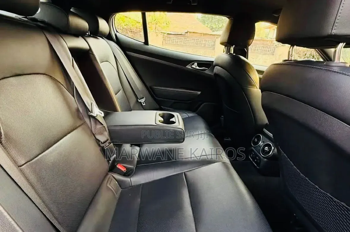 Kia Stinger 2019 Noir
