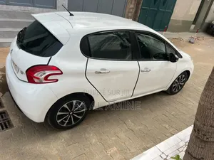 Peugeot 208 2014 Blanc
