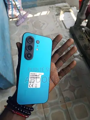 Nouveau Tecno Camon 50 Ultra 256 GB Gris