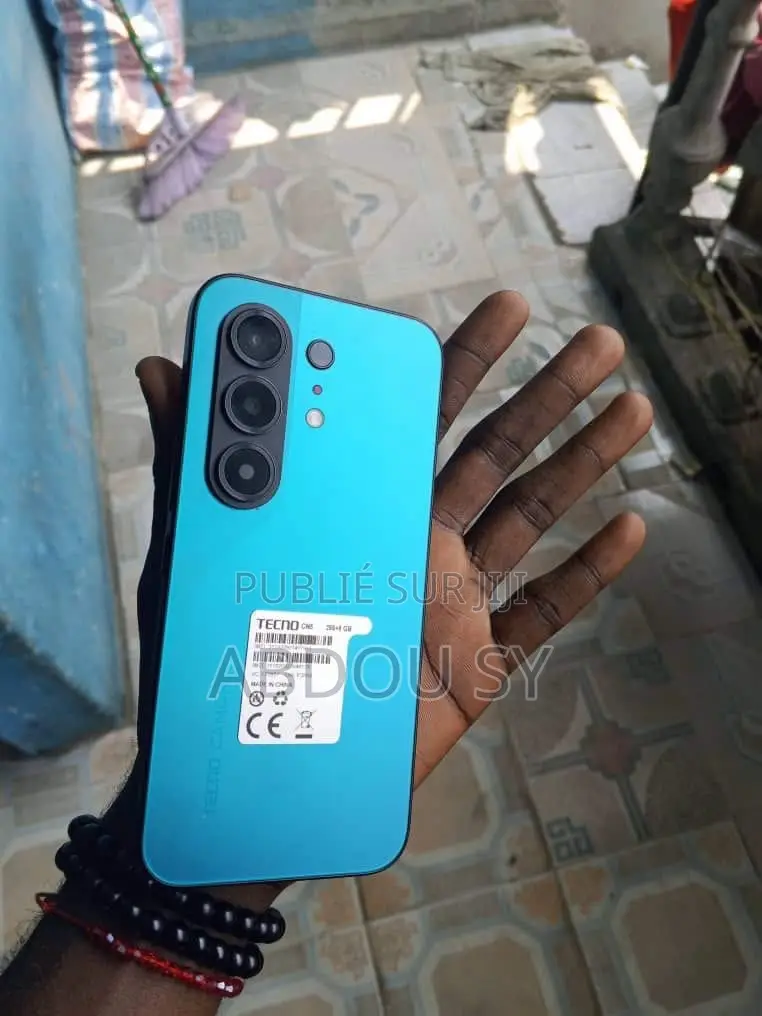 Nouveau Tecno Camon 50 Ultra 256 GB Gris
