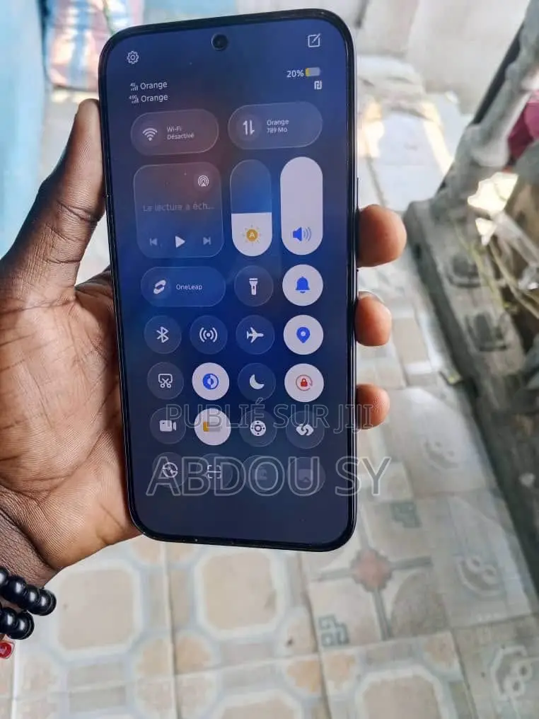 Nouveau Tecno Camon 50 Ultra 256 GB Gris