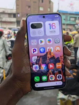 Nouveau Tecno Camon Slim 256 GB Blanc