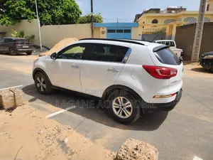 Kia Sportage LX 4dr SUV (2.4L 4cyl 6A) 2011 Blanc
