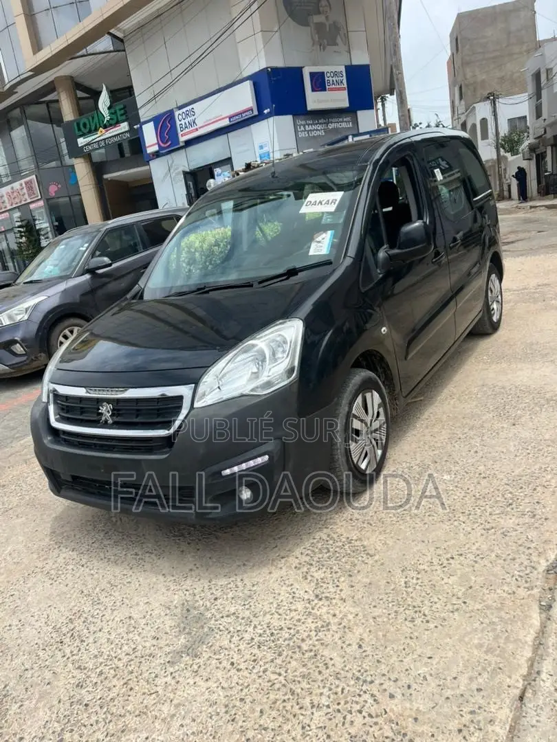 Peugeot Partenaire 2018 Noir