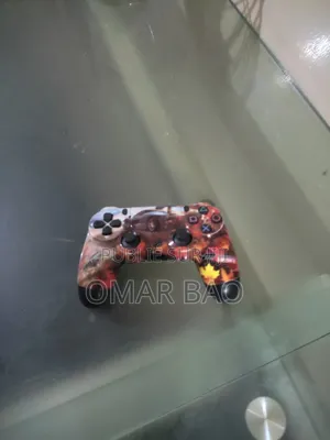 Une Manette Ps4 Cassée