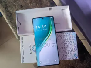 Nouveau Tecno Camon 40 Pro 5G 256 GB Gris