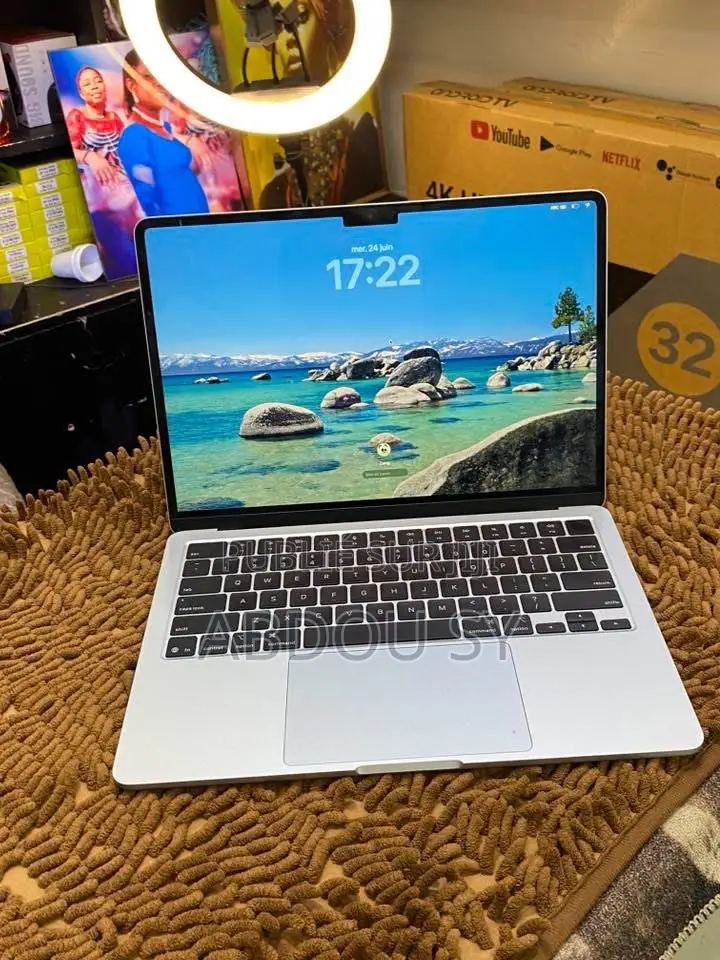 Nouveau Apple MacBook Air 2025 M4 32GB Apple M4 eMMC 3T