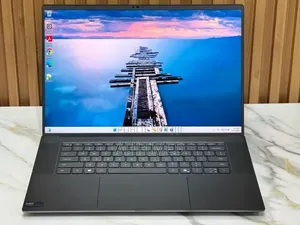 Nouveau Dell Precision 5690 32GB Intel Core i7 SSD 1T