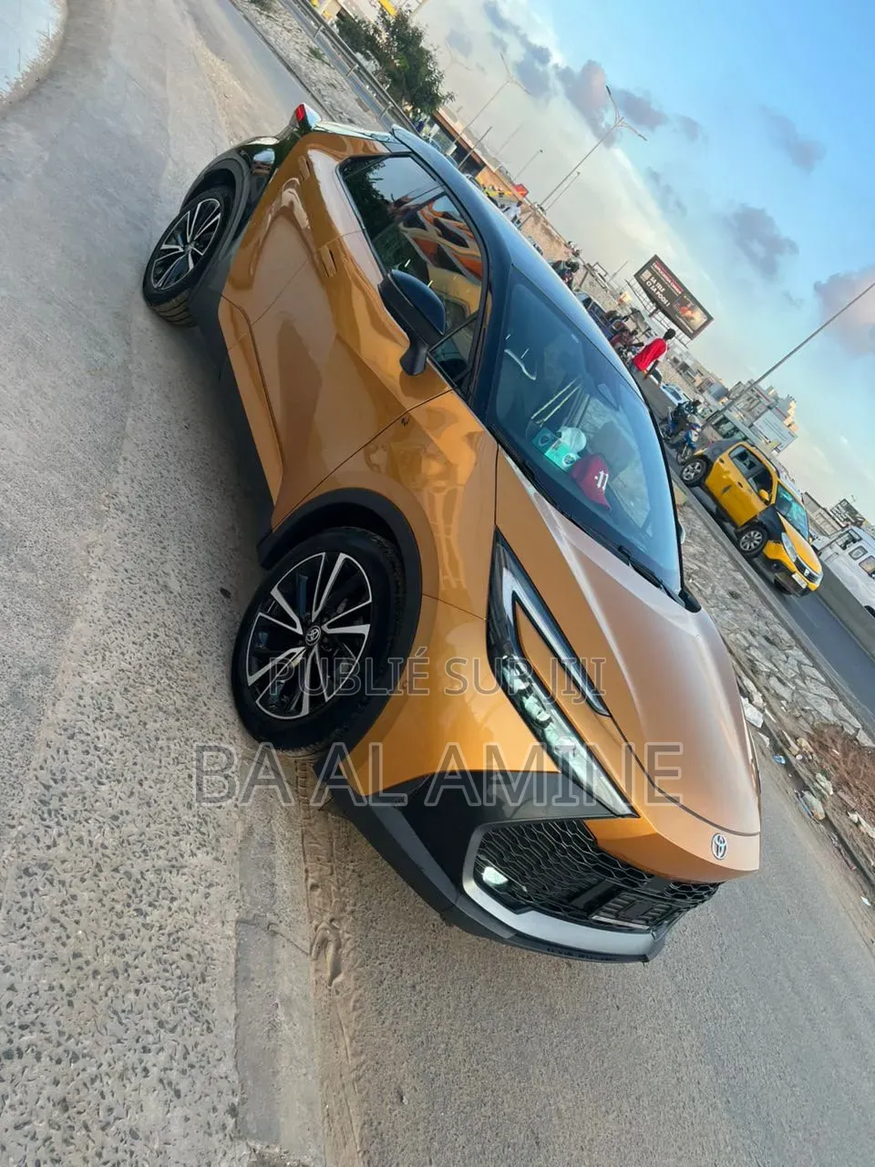 Toyota C-HR 2025 Orange