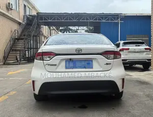 Toyota Corolla 2022 Blanc