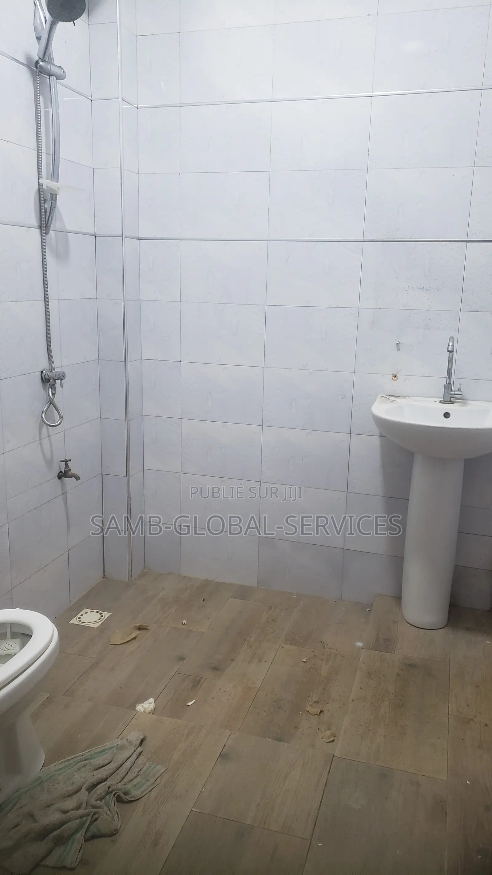 2chbre Appartement dans Yoff à Louer
