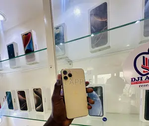 Apple iPhone 11 Pro 64 GB Doré
