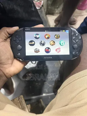 Ps Vita Slim Flashé 22 Jeux Installés