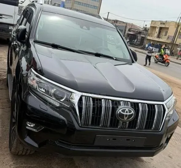 Toyota Land Cruiser Prado 2020 Noir Mat
