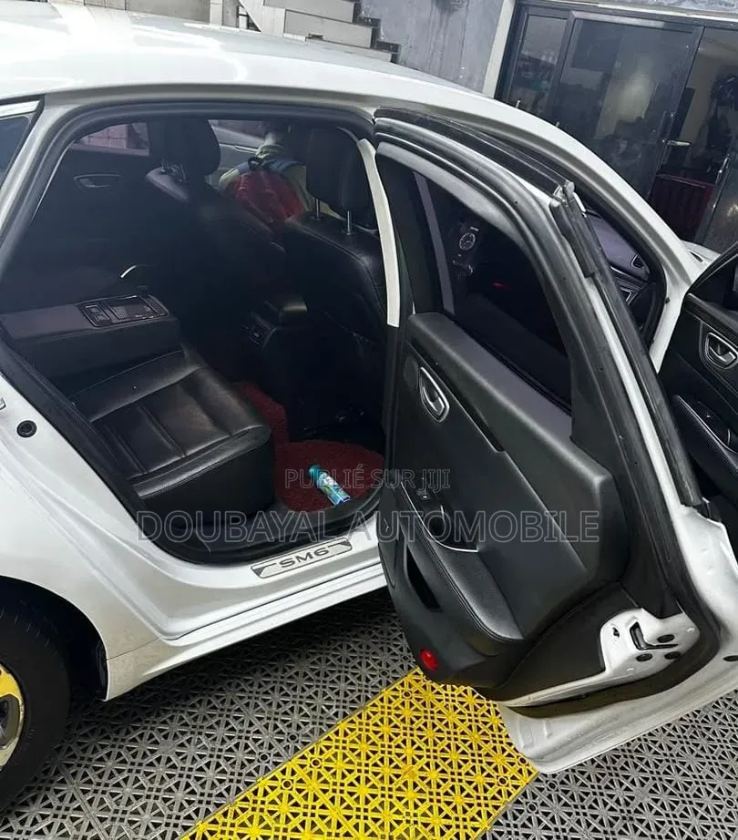Renault Samsung SM6 2017 Blanc