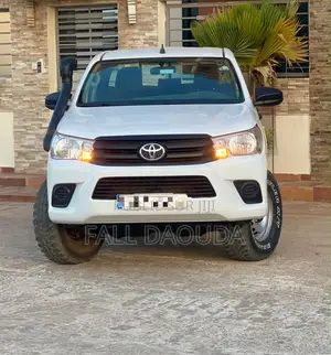 Toyota Hilux 2024 Blanc