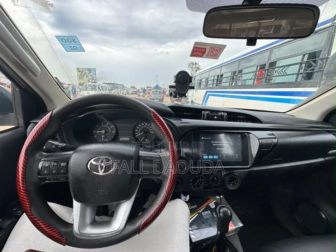 Toyota Hilux 2024 Blanc