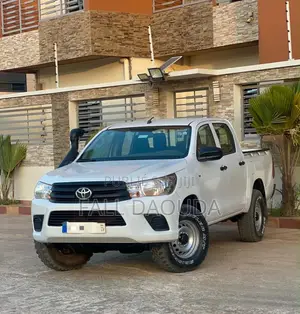 Toyota Hilux 2024 Blanc