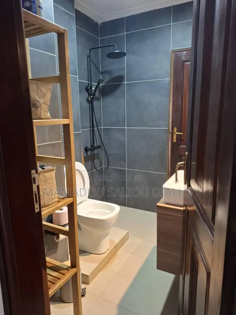 Meublé 2chbre Studio dans Grenier Du Sud, Ngor à Louer