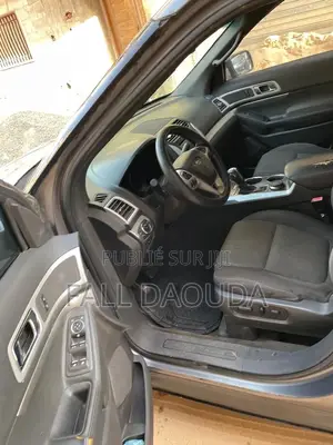 Ford Explorer 2016 Gris