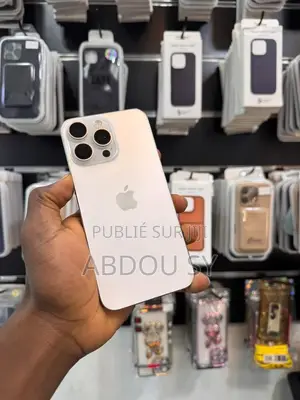 Nouveau Apple iPhone 15 Pro Max 512 GB Doré