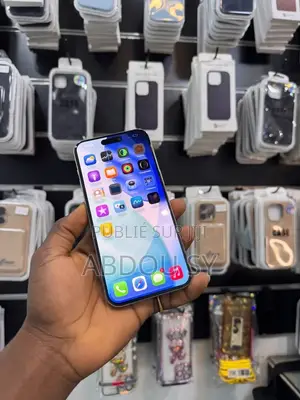 Nouveau Apple iPhone 15 Pro Max 512 GB Doré