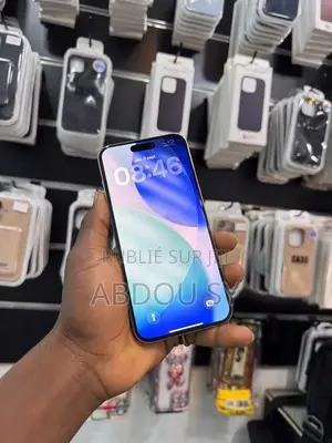 Nouveau Apple iPhone 15 Pro Max 512 GB Doré