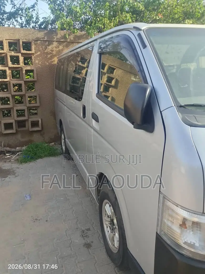 Toyota Hilux 2016 Gris