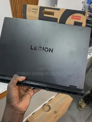 Nouveau Ordinateur portable Lenovo Legion 5 16GB AMD Ryzen 9 SSD 1T