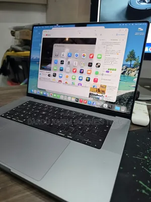 Nouveau Apple MacBook Pro 2023 M2 Pro 16GB Apple M2 SSD 512GB