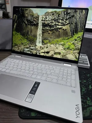 Nouveau Lenovo Yoga 7 15ITL5 16GB AMD Ryzen 7 SSD 256GB