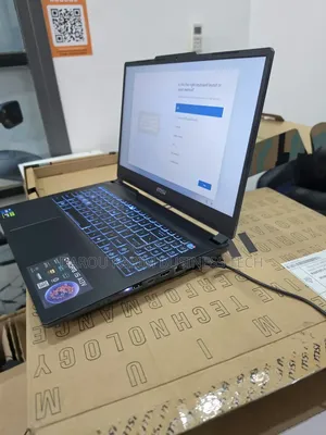 Nouveau Ordinateur portable MSI Cyborg 15 32GB Intel Core i7 SSD 512GB