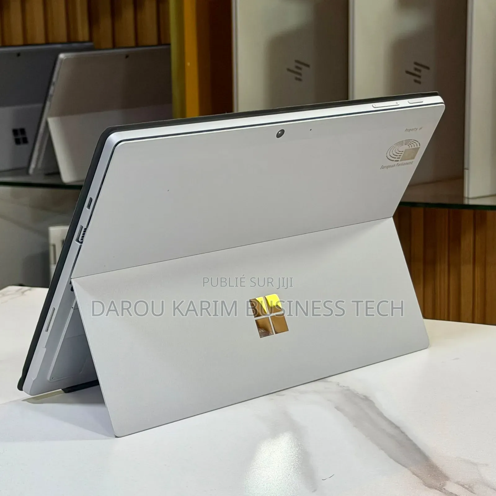Nouveau Microsoft Surface Pro 7+ 8GB Intel Core i5 SSD 256GB