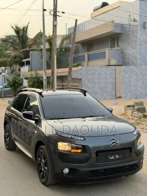 Citroen C4 2018 Marron