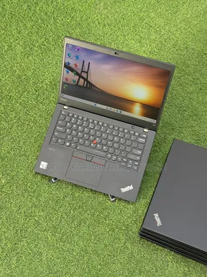 Nouveau Ordinateur portable Lenovo Autre 8GB Intel Core i5 SSD 256GB