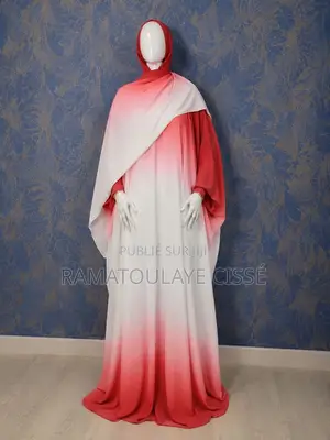 Ensemble Kimono Et Robe Intérieur Et Voile
